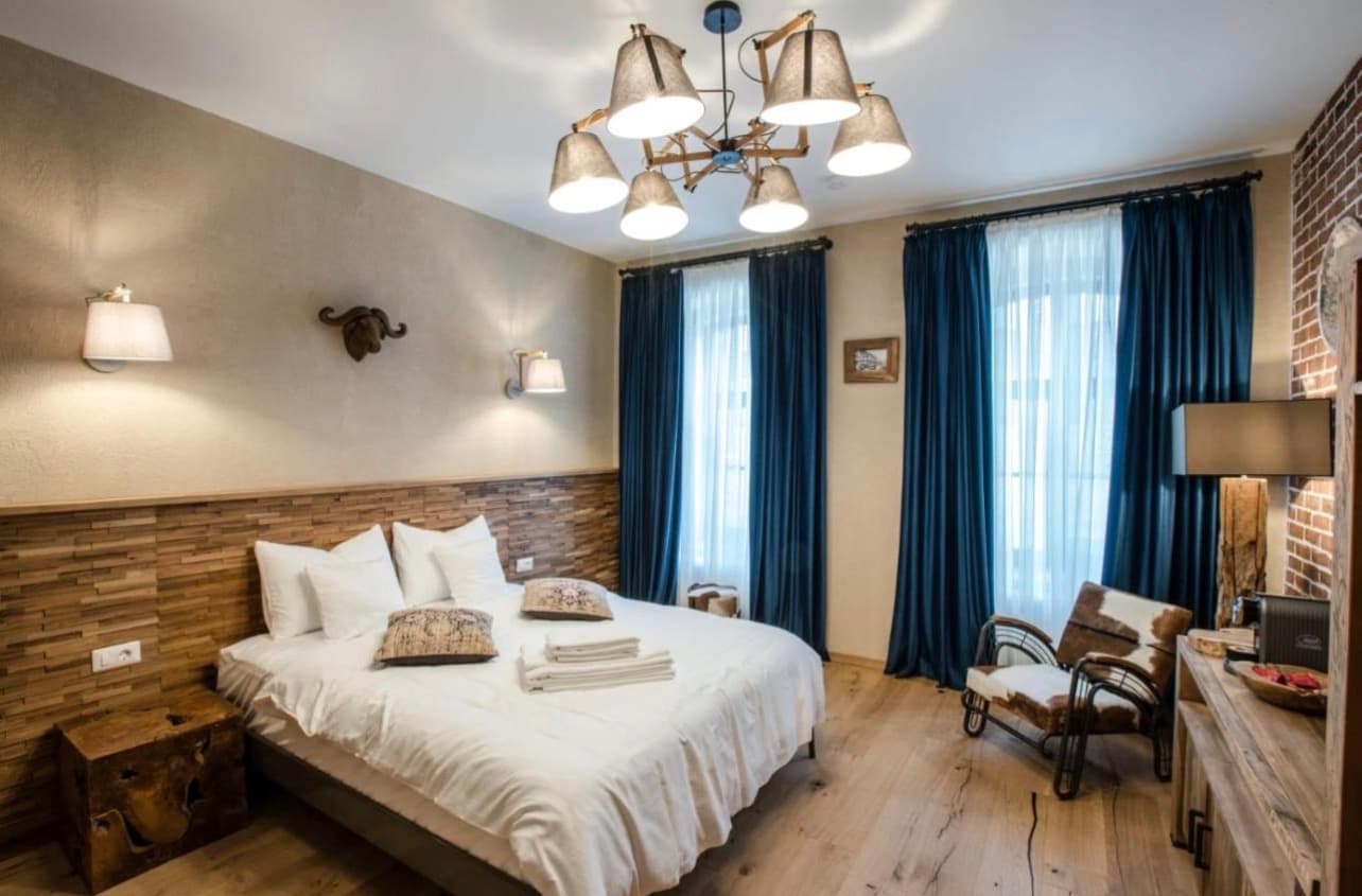 ACSA Inn interior 2